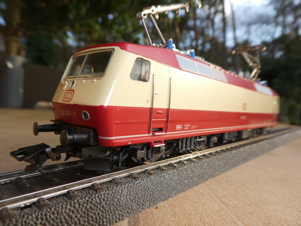 Märklin H0 - 3153 - 電氣火車 (1) - TEE-电力机车 BR 120 - DB #1.0