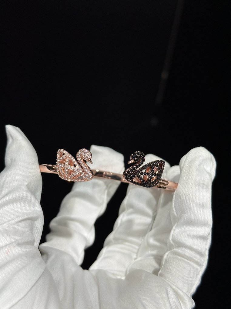 Swarovski - Άγαλμα, Facet Swan Series Two-Tone Hollowed-Out Swan Open Bangle - 0 cm - Κρύσταλλο #1.0