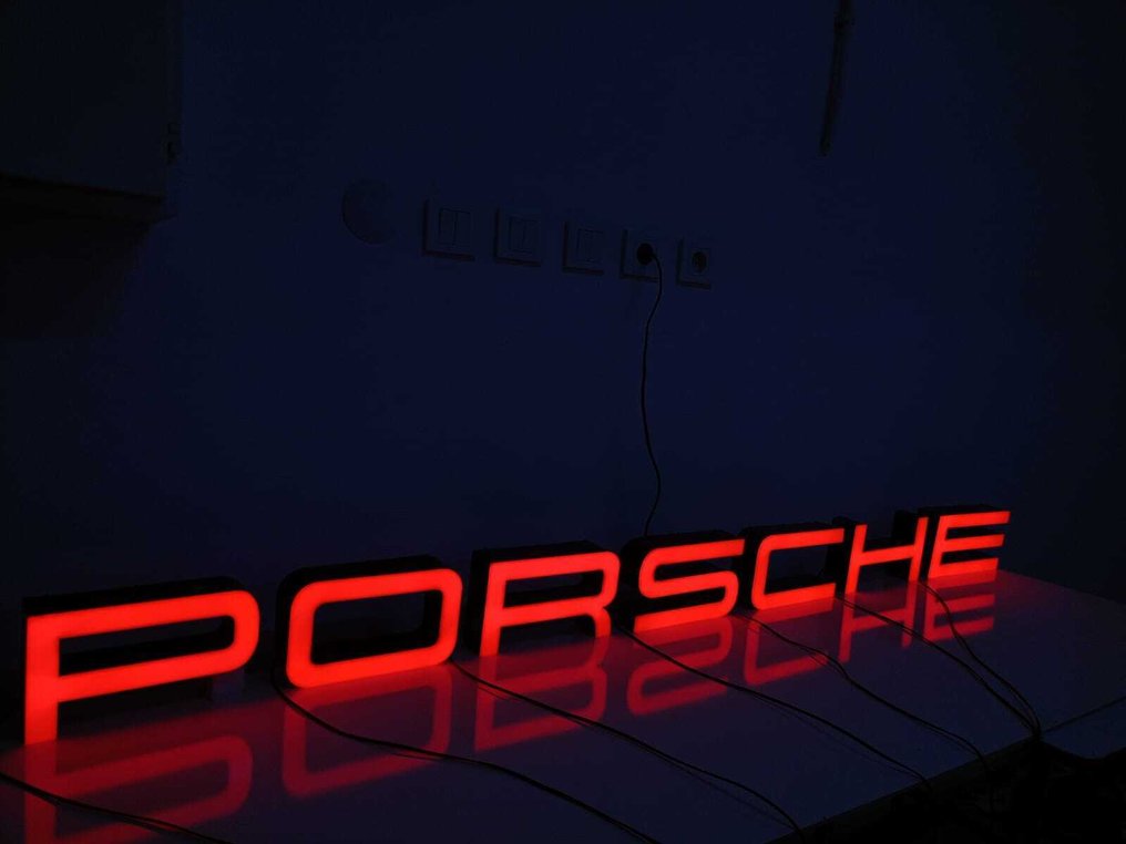 Insegna luminosa (7) - Metallo, Plexiglass #4.3