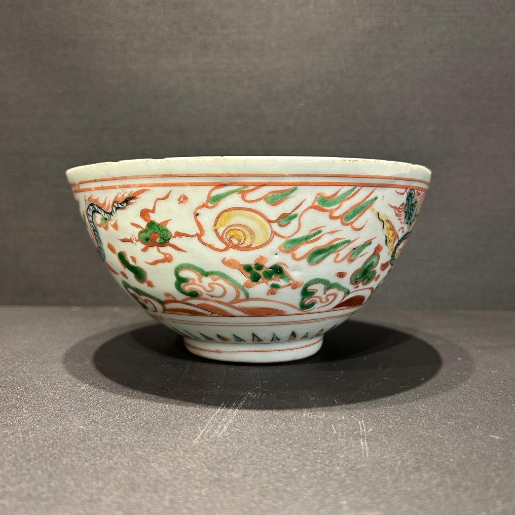 Bowl - Porcelain - Ming wucai draken kom #1.0
