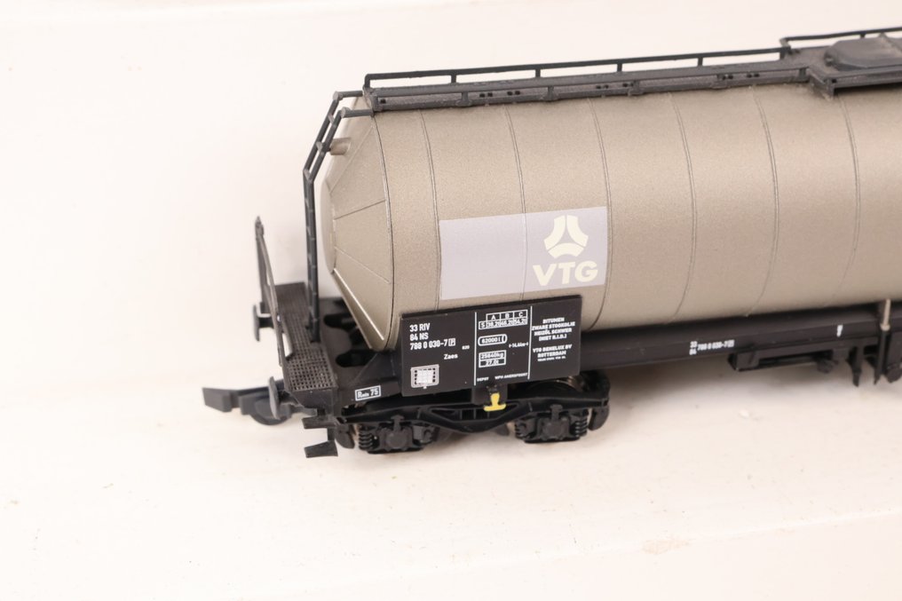 Rivarossi H0 - HR6147 - Vagón de tren de mercancías a escala (2) - Dos vagones cisterna 'VTG' - NS #2.1