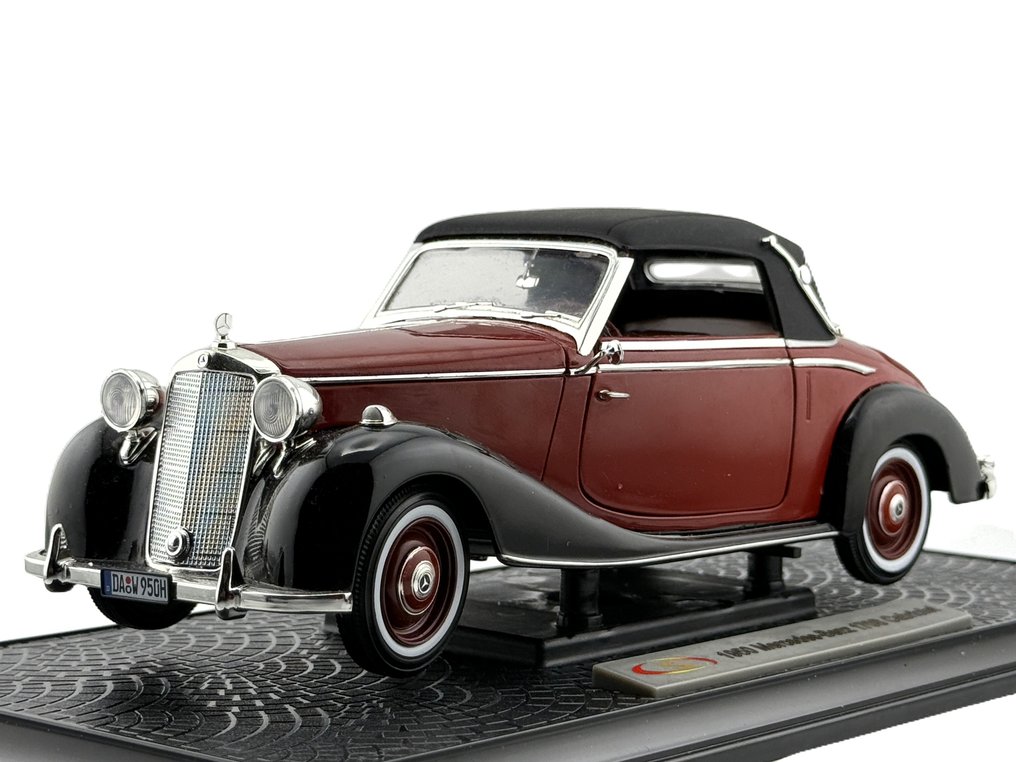 Signature Models 1:18 - Modellauto - 1957 Mercedes Benz 170 S Convertible #1.0