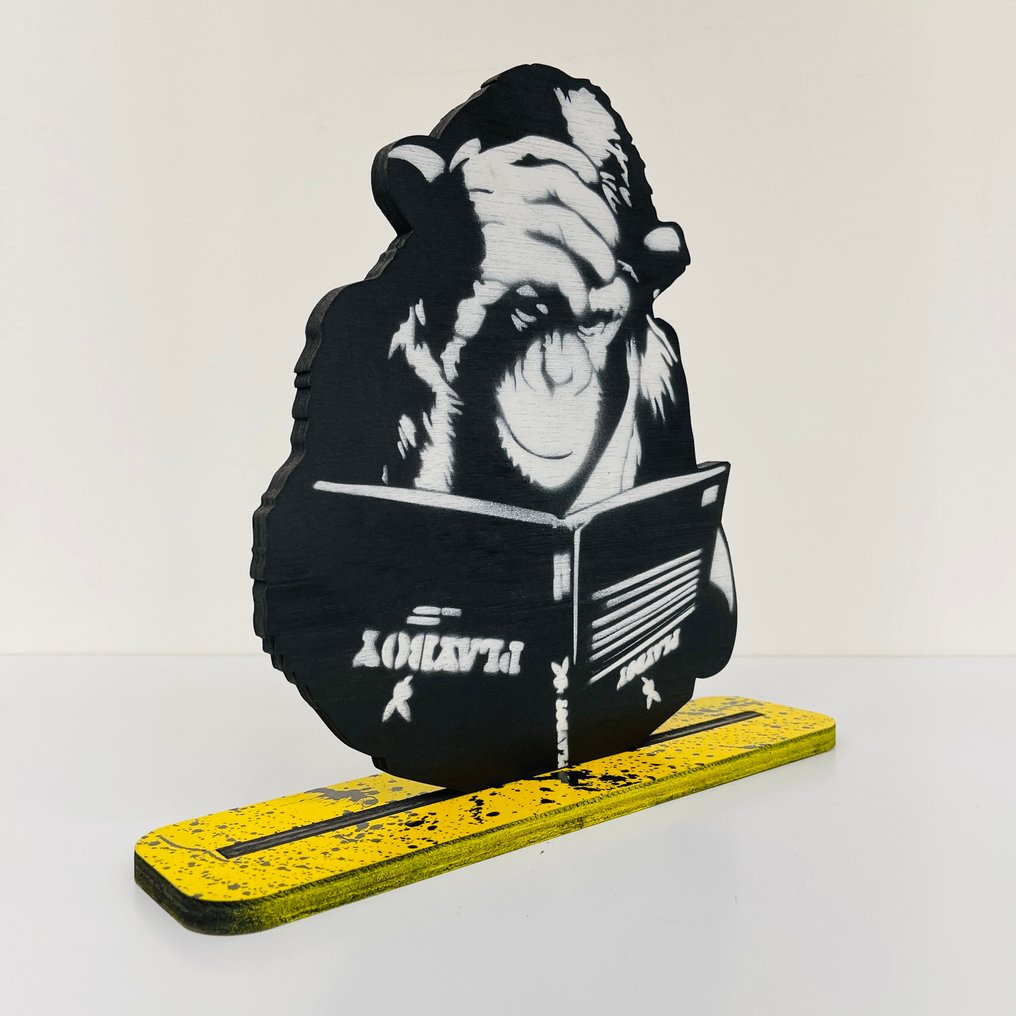 AIIROH - Wood Sculpture - Playboy #1.0