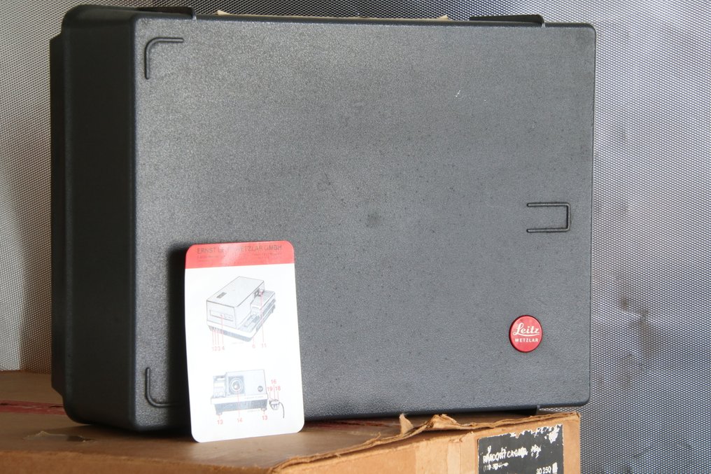 Leitz Pradovit CA 2500 Projektor #3.2