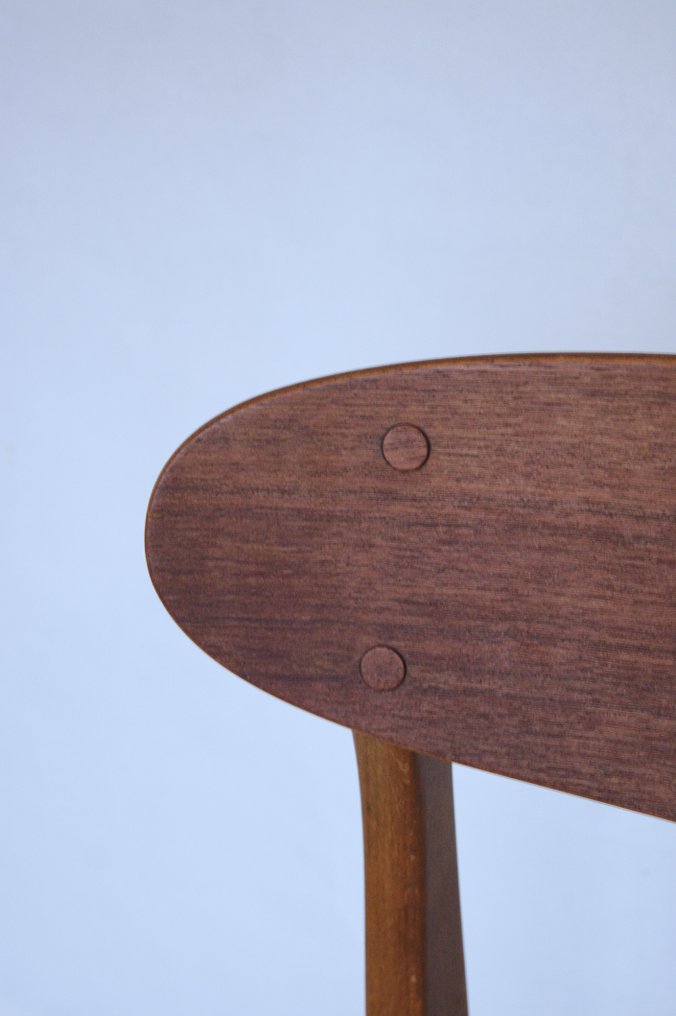 Krzesło - Drzewo tekowe #2.1