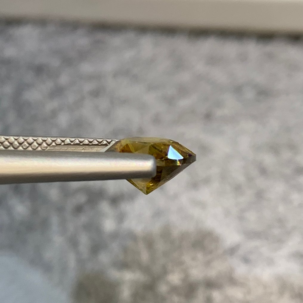 没有保留价 - 1 pcs  棕色, 黄色 榍石  - 2.43 ct - 意大利宝石学院（IGI） #2.1