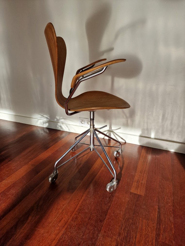 Fritz Hansen - Arne Jacobsen - Sedia da ufficio - Model 3217 - Legno, Metallo #4.3