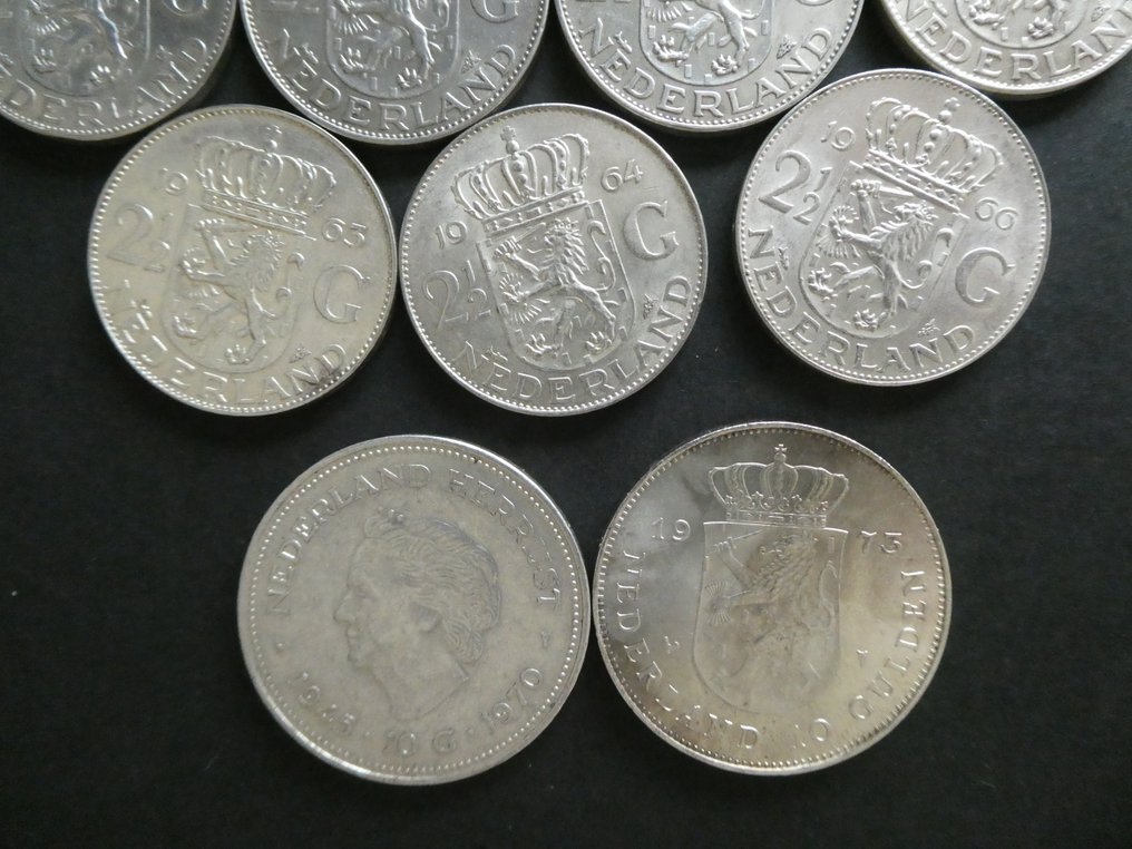 Olanda. Juliana compl. zilveren 1 en 2.5 en 10 Gulden munten, 19 stuks #2.1