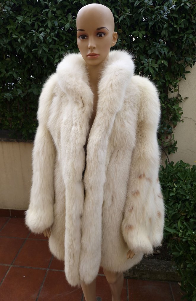 Artisan Furrier - Fur coat #4.3