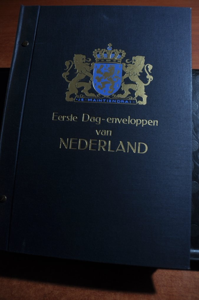 Holanda  - Grande coleção com 100 FDC's em diversos álbuns DAVO (237 fotos). #3.2