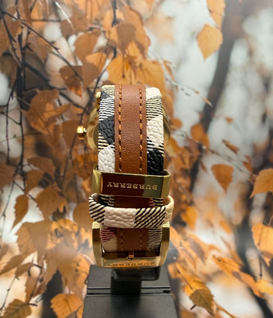 Burberry - The City - Ingen mindstepris - Bu9133 - Kvinder - 2020+  #3.2