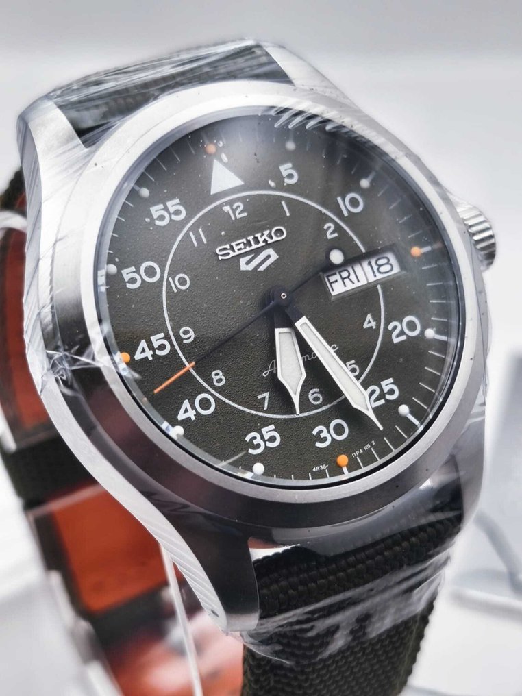 Seiko - 5 Sports Field - "NEW" - Ingen reservasjonspris - SRPH29 - Herre - 2000-2010  #1.0