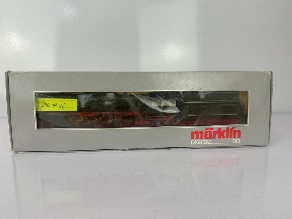 Märklin H0 - 3610 - Modellbahn (1) - Dampflokomotive mit Öltender BR 012 - DB #1.0