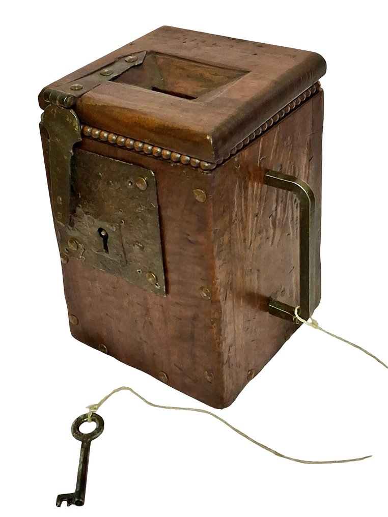 Ελεημονοδότη από παλαιό ξύλο - Αντίκες - Ξύλο - Αρχές του 20ού αιώνα. #1.0