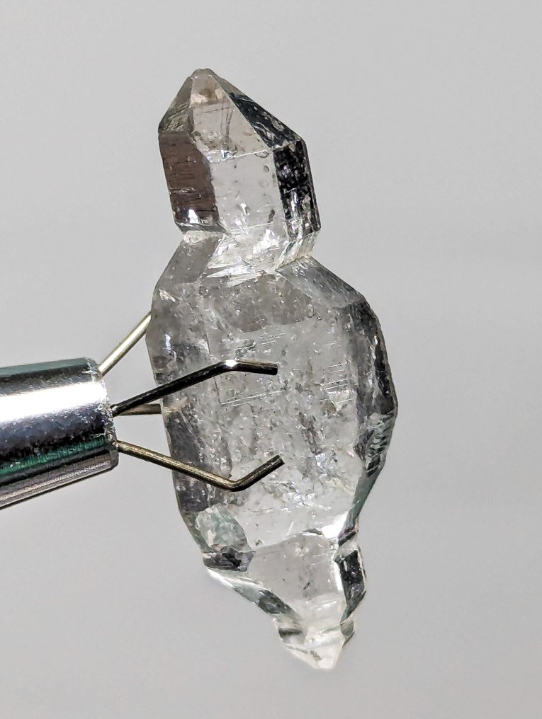 12,10 ct - Exklusiver authentischer Herkimer-Diamant aus New York, zertifiziert Exemplar - Höhe: 27 mm - Breite: 10 mm- 2.42 g - (1) #1.0