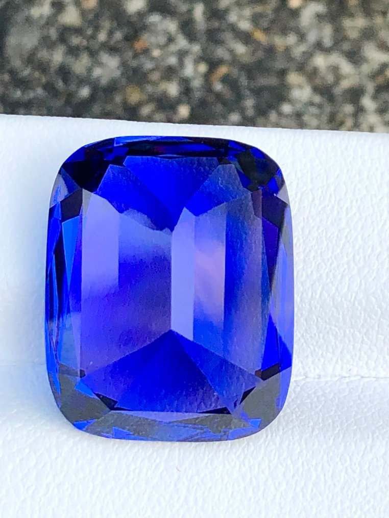 蓝色 坦桑石  - 27.81 ct - 莲花宝石实验室 - 无热皇家蓝色 #4.3
