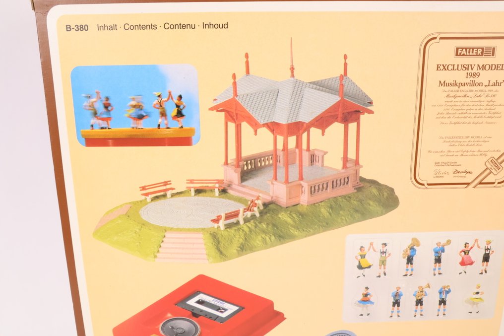 Faller H0 - B-380 - Κιτ κατασκευής τρένων μοντελισμού (1) - Μουσική chapel με χορευτές στο paviljoen 'Exclusief model 1989'. #4.3