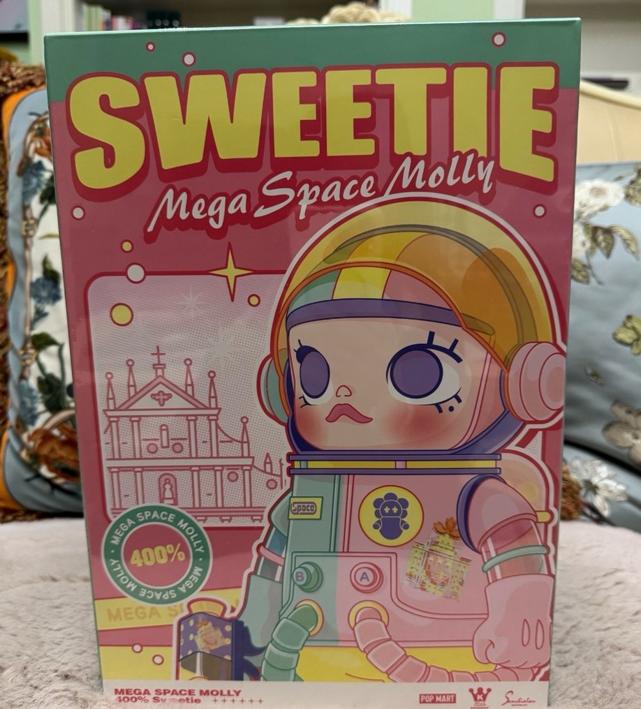 Pop Mart - Toy POP MART x MEGA SPACE MOLLY 100% Honey MOLLY Macaron Doll - 2020+ - China #2.1