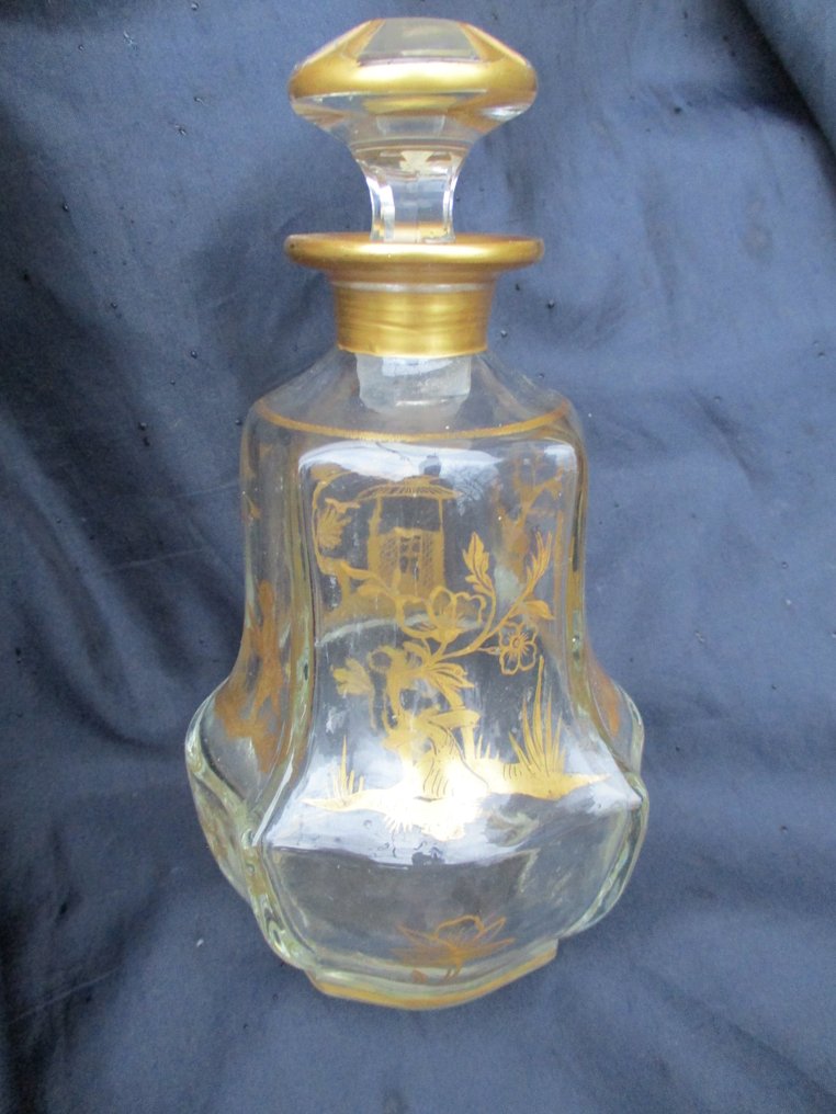 Baccarat - 玻璃水瓶 - 水晶。金色瓶，具有中国风格。约1870年 #2.1