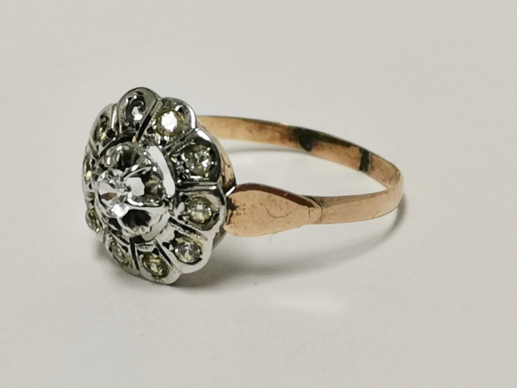 Ingen mindstepris - Ring - 18 kraat Gulguld - Roset i Art Deco-stil #2.1