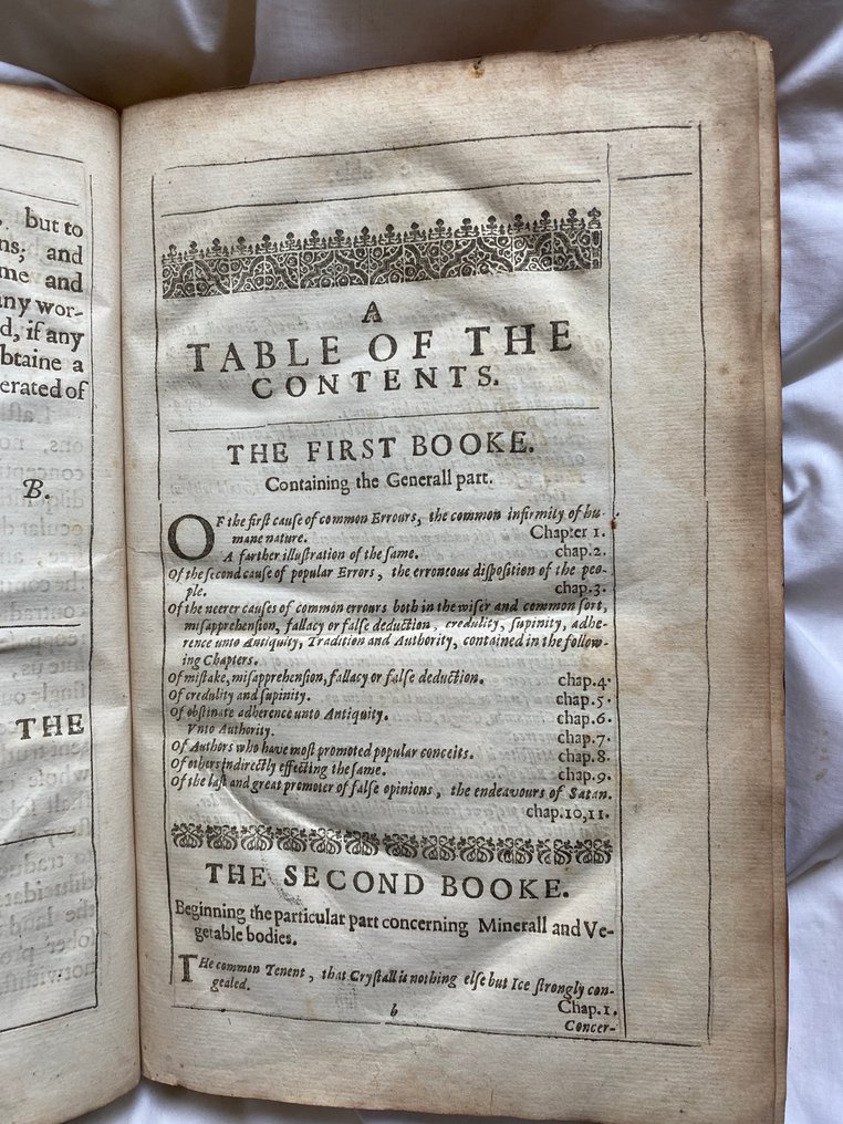 BROWNE, Sir Thomas - Pseudodoxia epidemica: or, Enquiries into very many received tenents, and commonly presumed truths. - 1646 #4.3