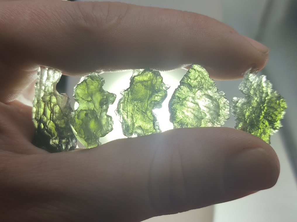 Μολδαβίτης Μολδαβίτες από το Chlum, Νότια Βοημία. - 11.4 g - (5) #4.3