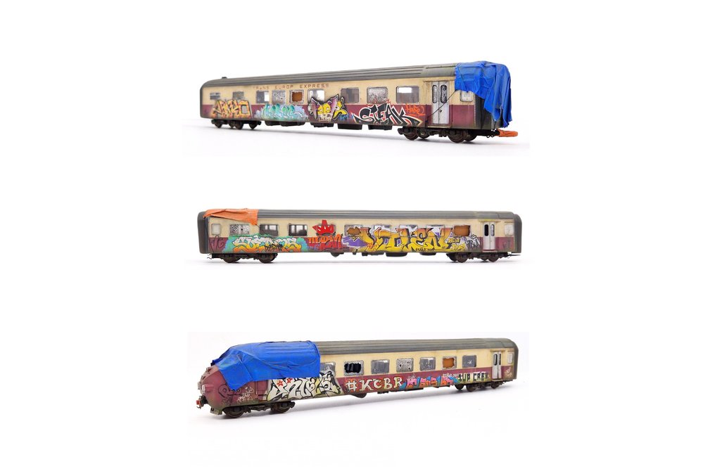 Roco H0 - Triebwagen (1) - Geweatherd niederländisch schweizerisch RAM TEE Zugset - NS, SBB #1.0