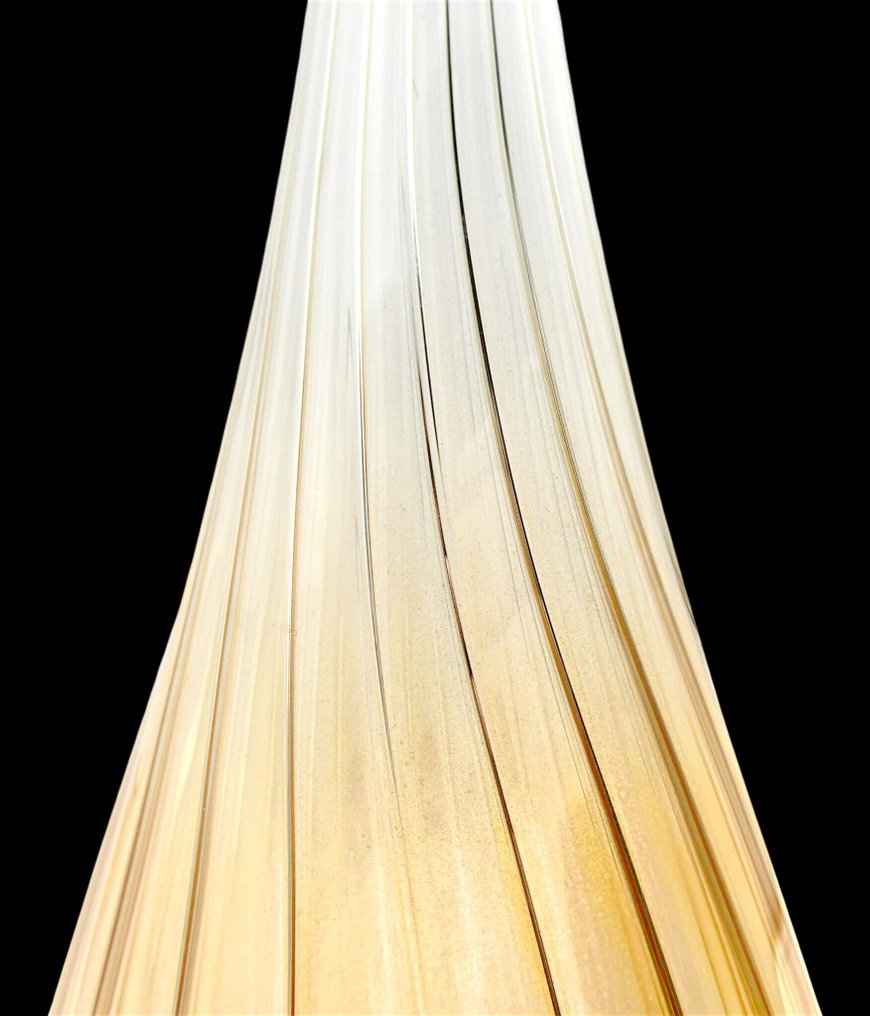 Renato Gandini (Murano) - Lidded花瓶 -  修改“空气瓶”与 Rigadin 加工  - 手工吹制玻璃 - 41.5 厘米 - 1970年代 #1.0