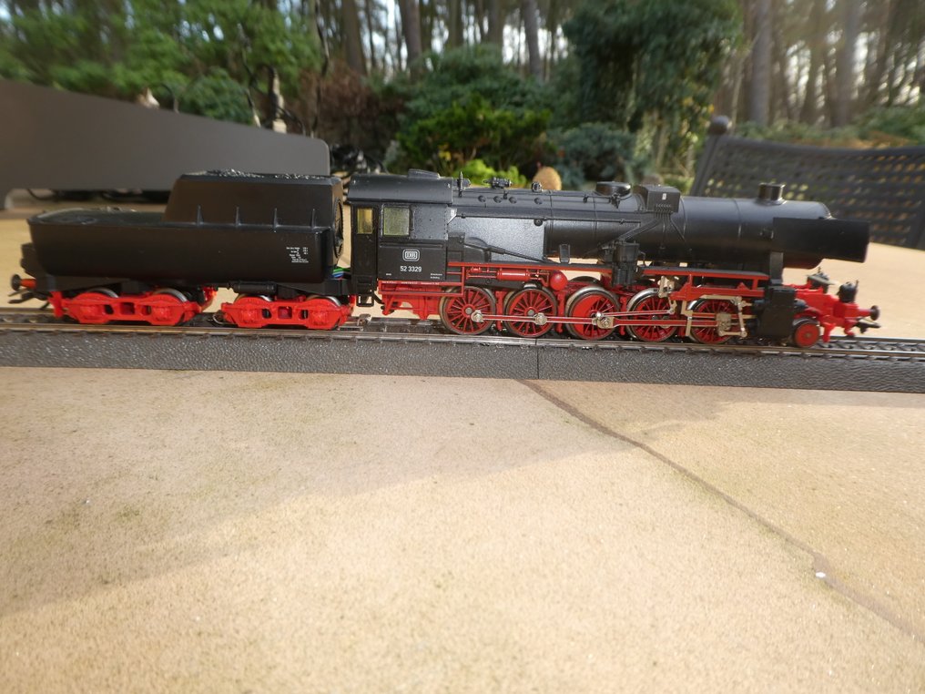 Märklin H0 - 3715 - Ατμομηχανή με όχημα μεταφοράς (1) - Βαριά ατμομηχανή εμπορικού συρμού BR 52 - DB #4.3