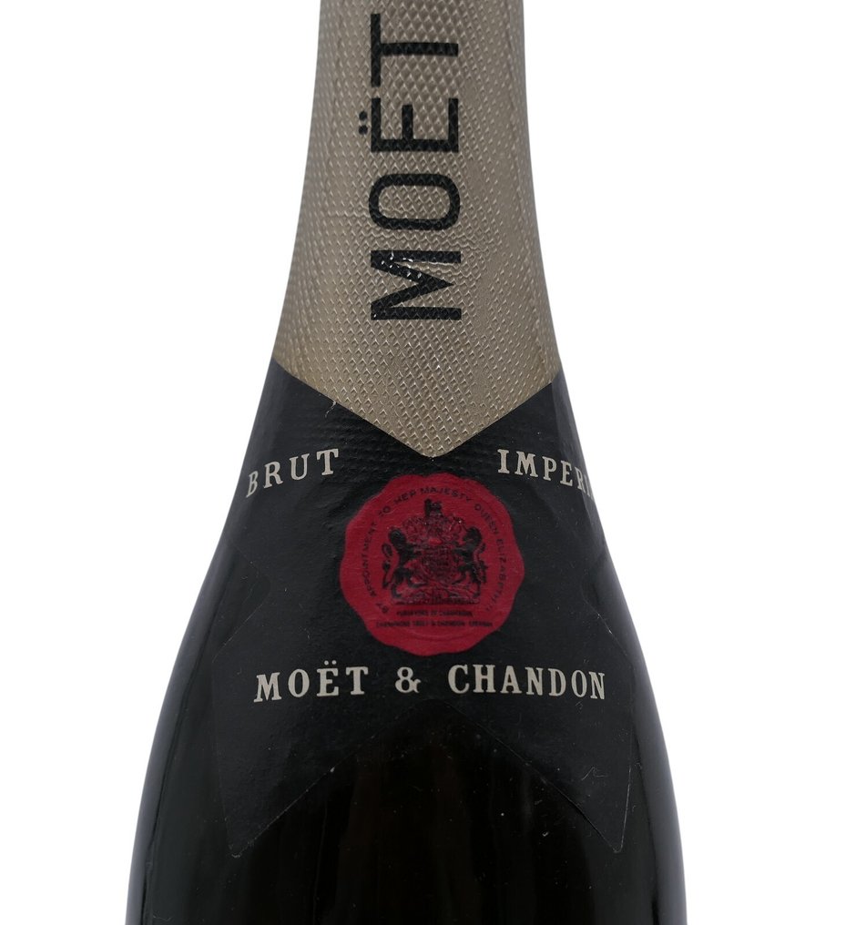 Moët & Chandon, Champagne Brut Imperial - Épernay Brut - 2 Pullo (0.75L) #1.0