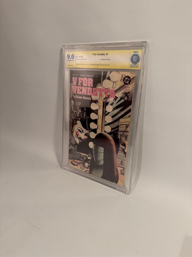 V per Vendetta #1 - Signed by David Lloyd - 1 Signed graded comic - Prima edizione - 1988 - CBCS 9 #1.0
