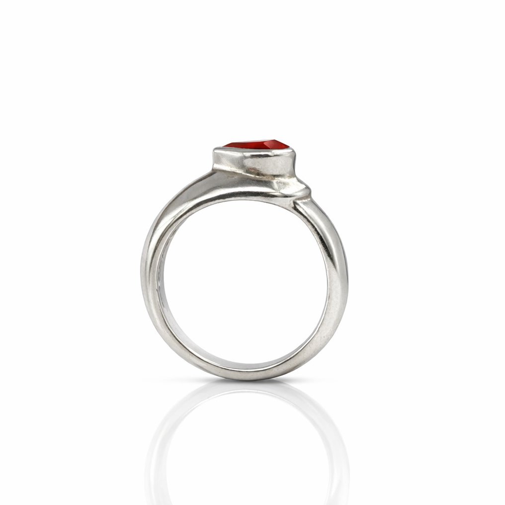 Ingen mindstepris - Ring Sølv Rubin - Minimalistisk #2.1