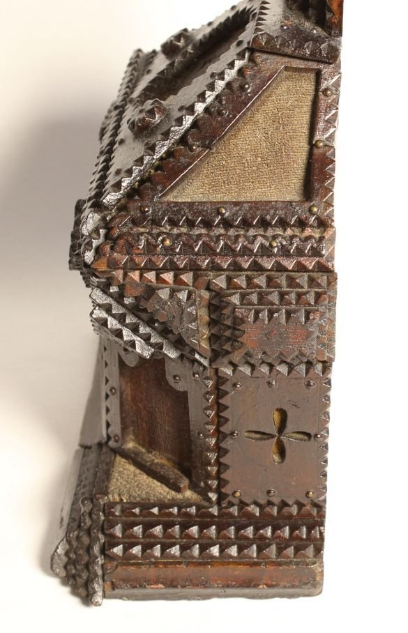  Kruis - Hout, Canvas, Metaal - 1850-1900 - Tramp art cross/shrine - 44 cm  #2.1