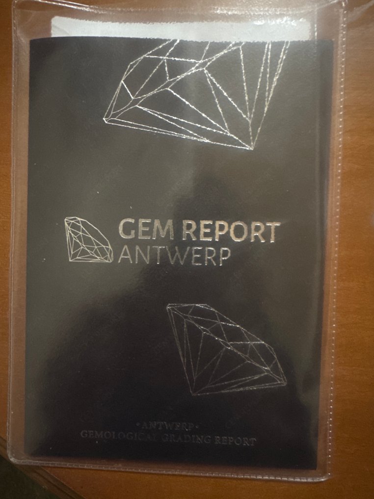 沒有保留價 - 1 pcs 鑽石  (天然彩色)  - 0.31 ct - 圓形 - Faint 淡黃色 綠色 - I2 - Gem Report Antwerp (GRA) #3.2