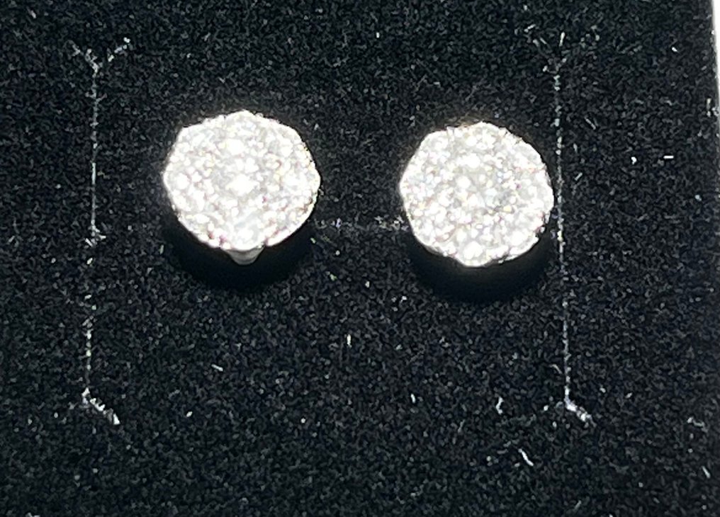 Pendientes de botón Platino #3.2