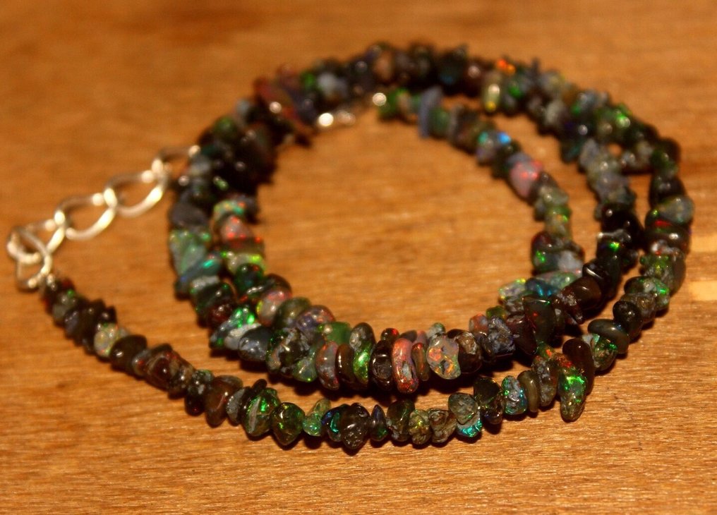 43,8 cts - Opalas Negras Naturais Ásperos- 8.76 g #1.0