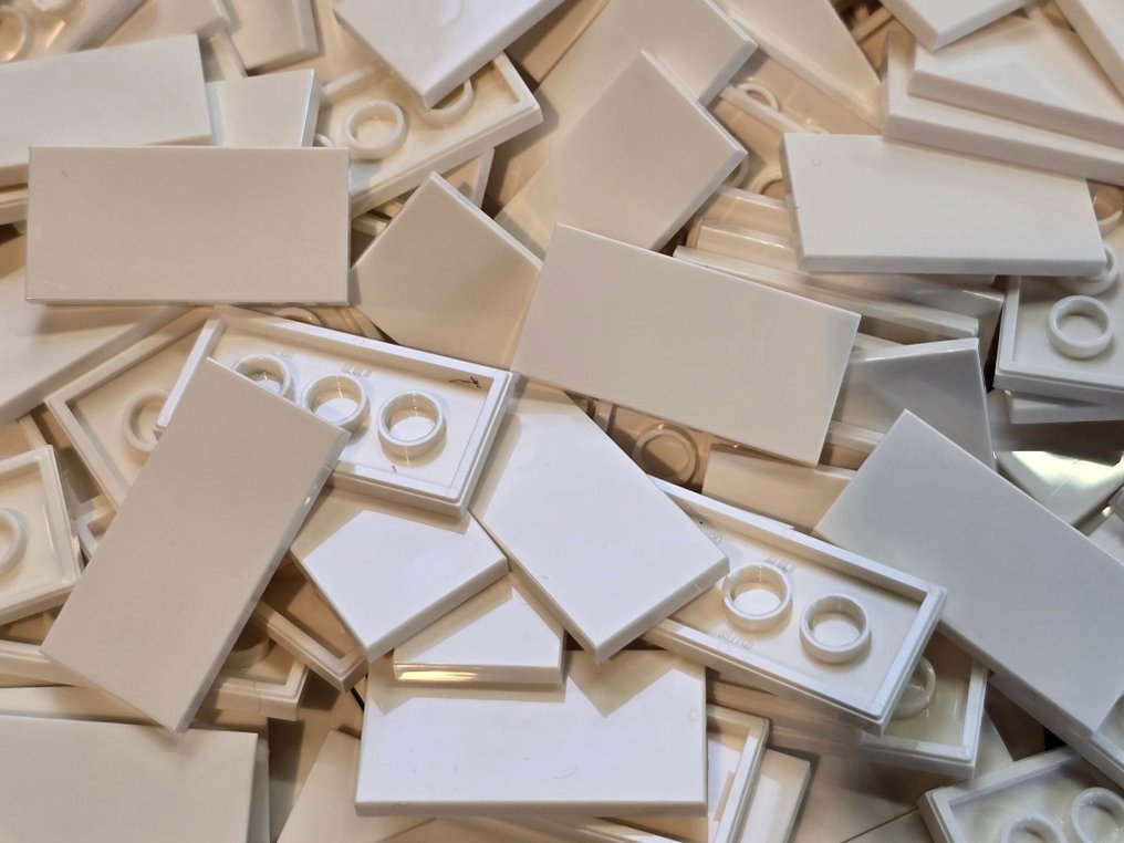 LEGO - 玩具 New Tile 2 x 4 White 300pcs #1.0