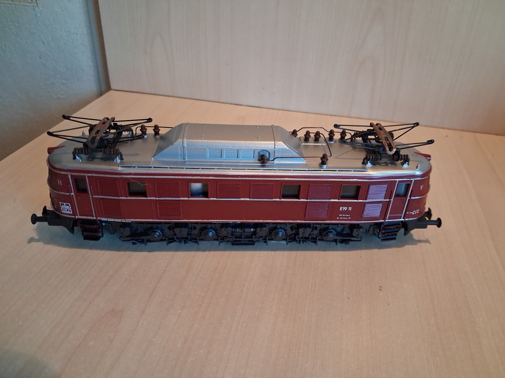 Rivarossi H0 - 1665 - Ηλεκτροκίνητη ατμομηχανή (1) - BR E 19 - Deutsche Reichsbahn #4.3
