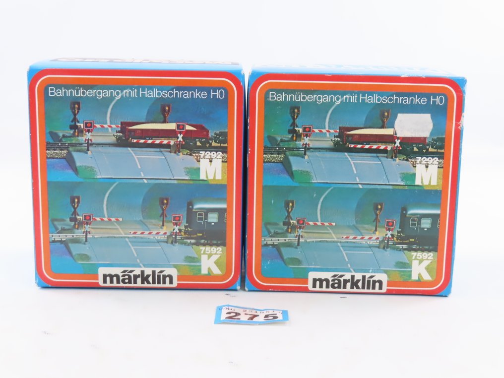 Märklin H0 - 7592K - Modelltogspor (2) - 2 Fullautomatiske jernbanebroer med halve barrierer og utvidelsessett, K-rail #2.1