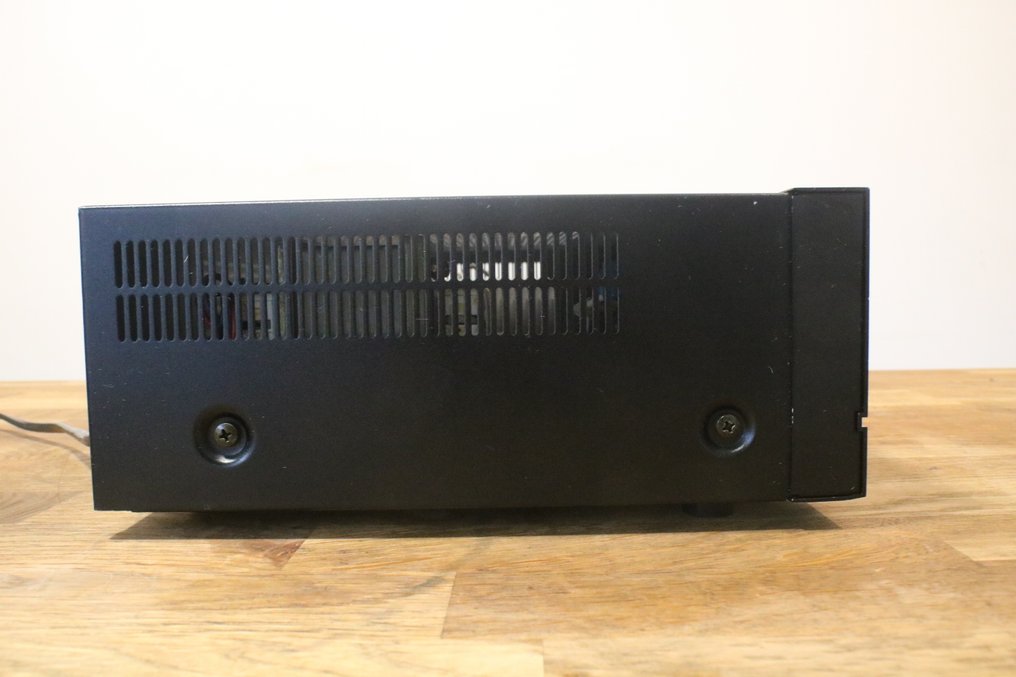 Luxman - LV-90 Solid state integrated amplifier #4.3