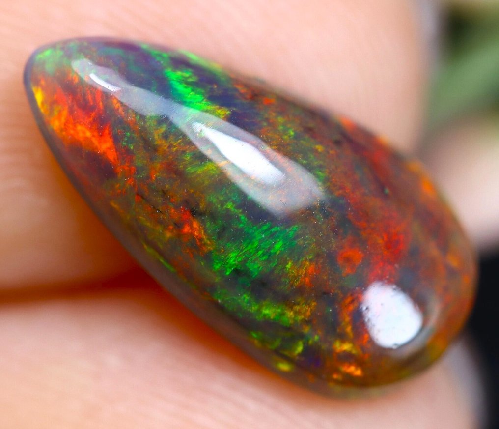 2.02 克拉 - 顶级颜色 - 自然 黑色欧泊——观看视频！- 0.4 g #1.0