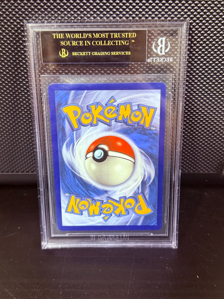 Pokémon Graded card - Articuno #SV54 Folie, Full kunst, Begrenset utvalg - Beckett 10 - Sun & Moon - Hidden Fates #2.1