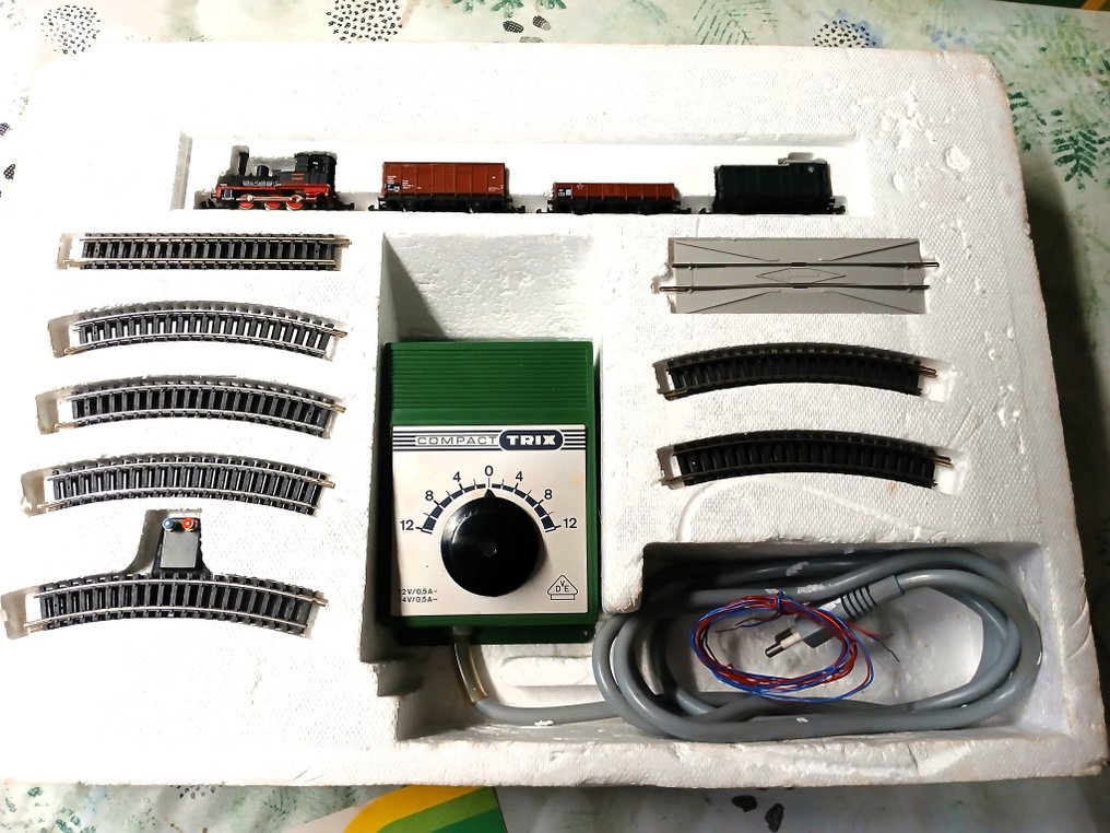 Minitrix N - 1034 - Conjunto de comboios (1) - Startset, pouco usado - DB #1.0