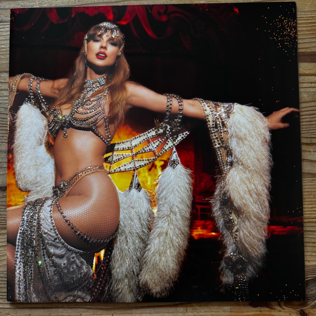 Taylor Swift - The Life Of A Showgirl [colored MAGENTA Glitter]  - MINT - LP - Coloured vinyl - 2025 #3.2