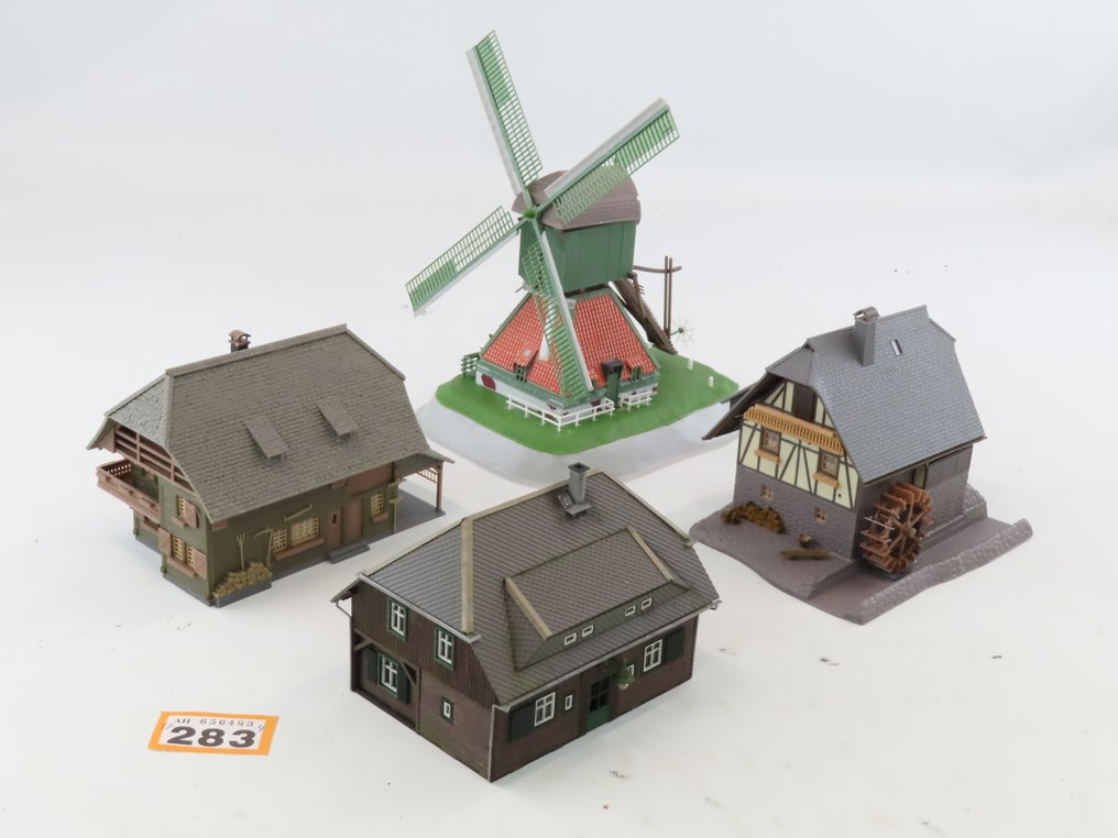 Faller, Busch H0轨 - 1445/130387/-573/190655 - 模型火车建筑物 (4) - 黑森林机械化水车、机械化风车和两座黑森林住宅 #2.1