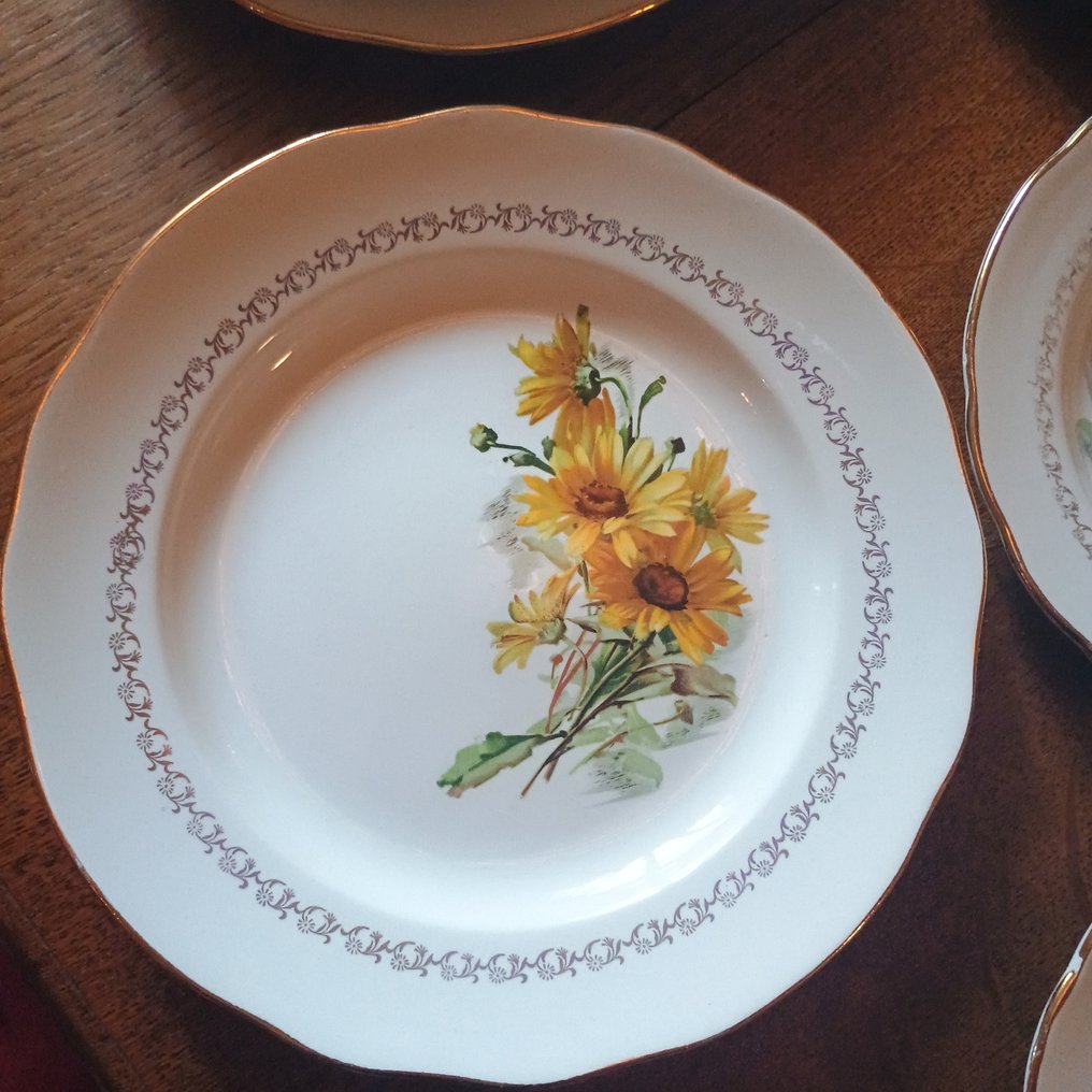 gien - Gien - Table service for 6 (18) - daisies - Creamware - Gien dinnerware set #2.1