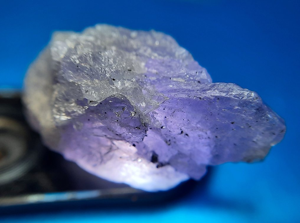 12.7 cts - Natural Crystal Tanzanite Rough- 2.54 g #1.0
