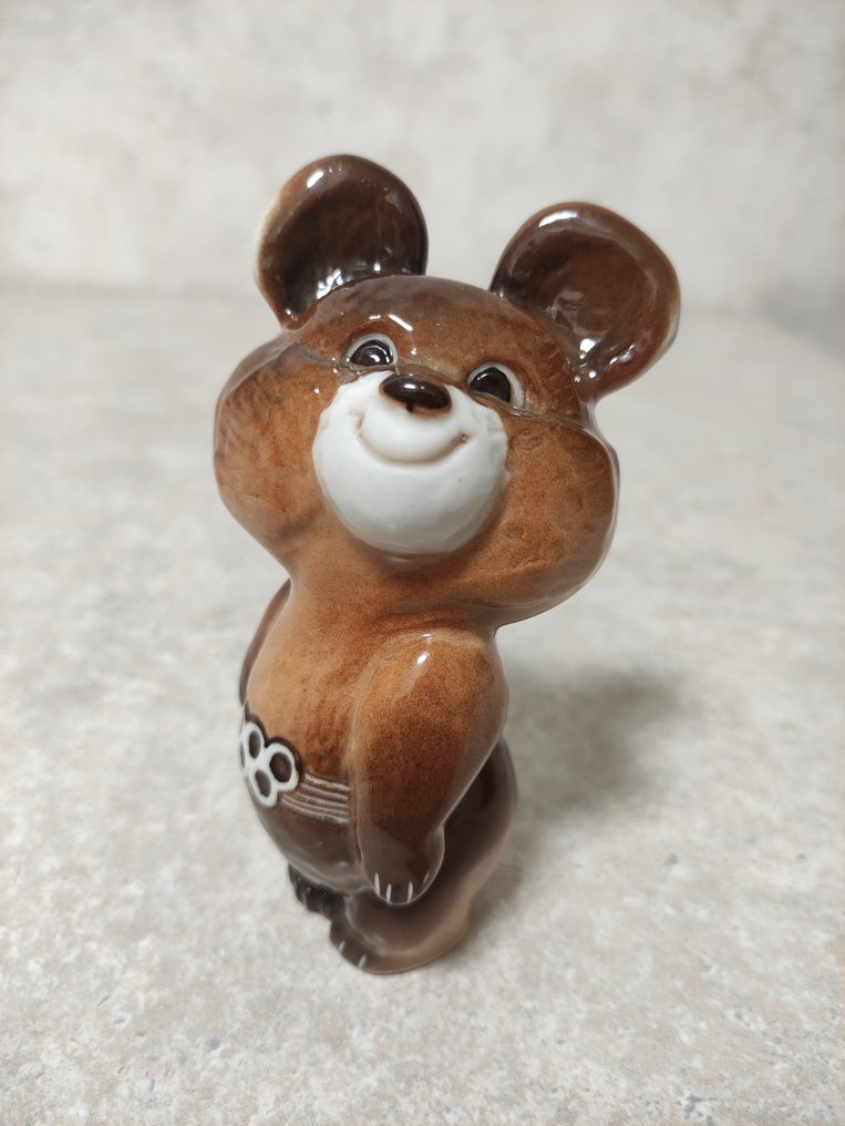 罗蒙诺索夫瓷厂。奥林匹克熊雕像。奥运会80。苏联。  #1.0