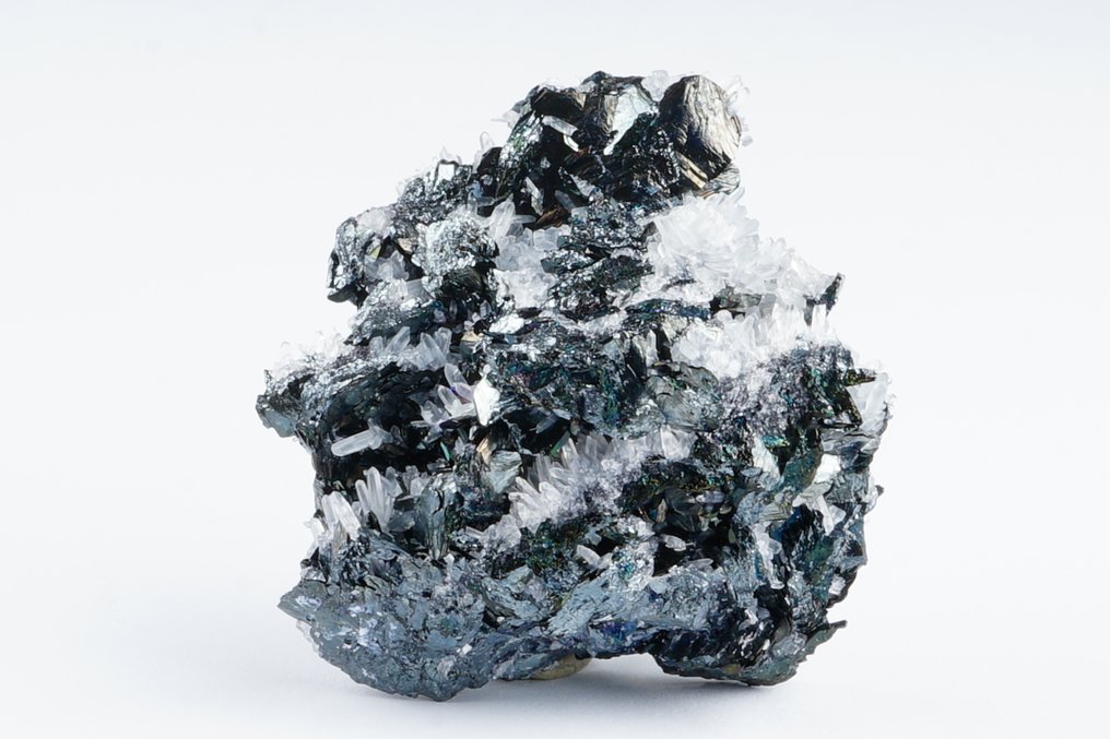 ELBA Island Reddish irridescent HEMATITE with QUARTZ crystals from Italy - new find - no reserve price - Height: 5.7 cm - Width: 5 cm- 75 g #1.0