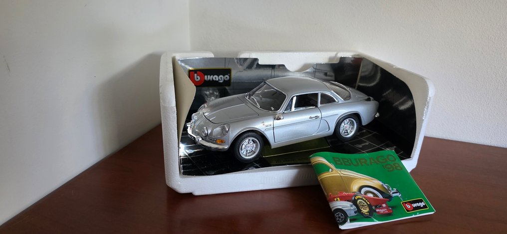 Bburago 1:16 - 模型車 - Alpine A110 #1.0